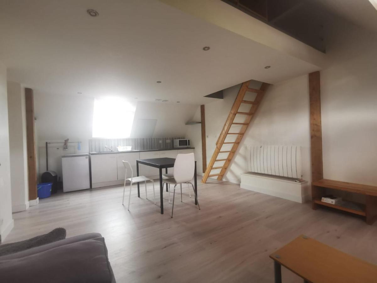 Appartement Mezzanine Aux Portes De Rennes Vezin-le-Coquet ภายนอก รูปภาพ
